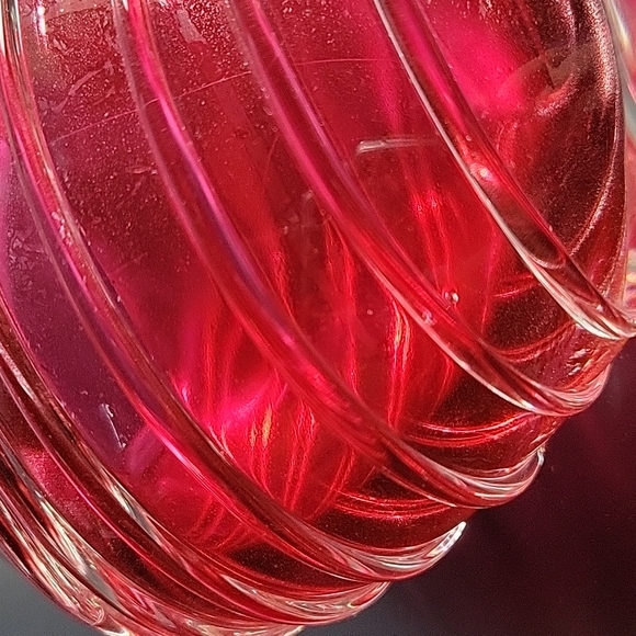 Heart Vase - Picture 3 of 3